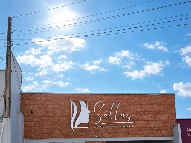 Fachada da Sallus Odontologia em Vinhedo