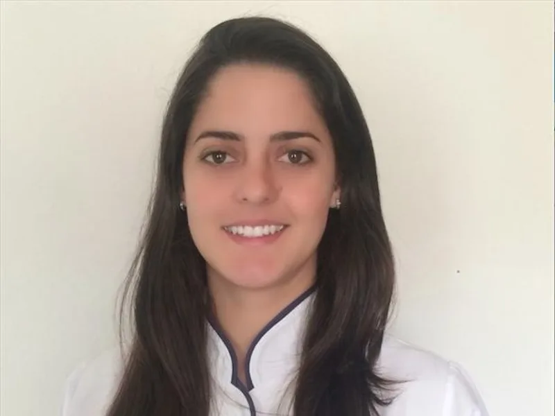 Dra. Adriana Franco, da Sallus Odontologia